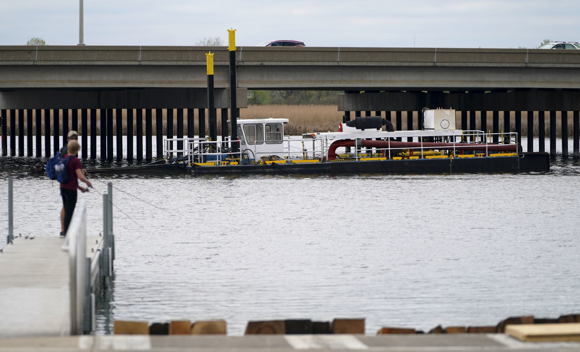 Dredging equipment